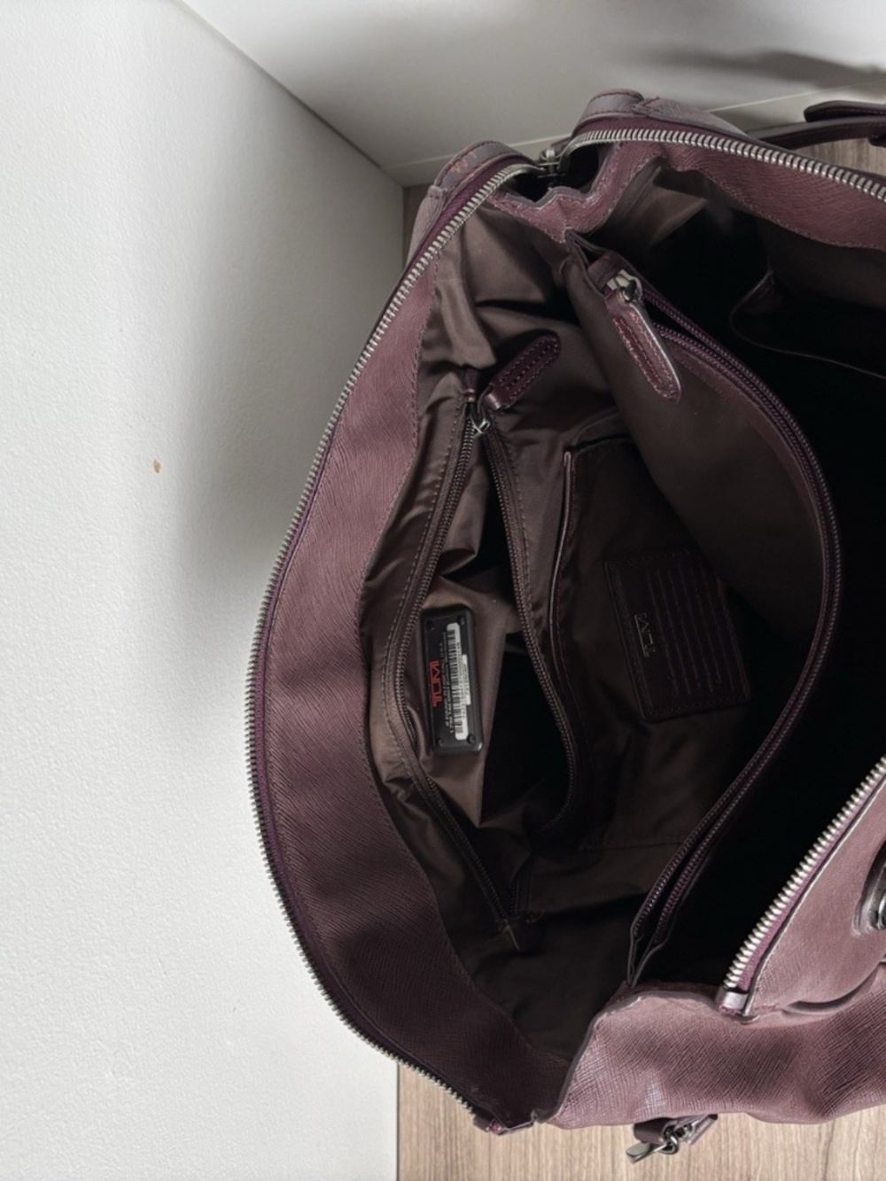 Tumi Villa Purple Leather Handbag Tote Bag Laptop Travel Purse 73126 Authentic❤️ - Picture 16 of 16